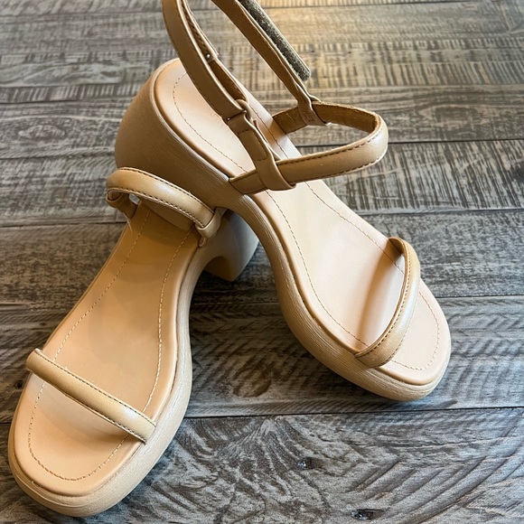 Camper Thelma Tan Sandals with Chunky Heel and Ankle Strap brown sz 37 - Picture 2 of 11